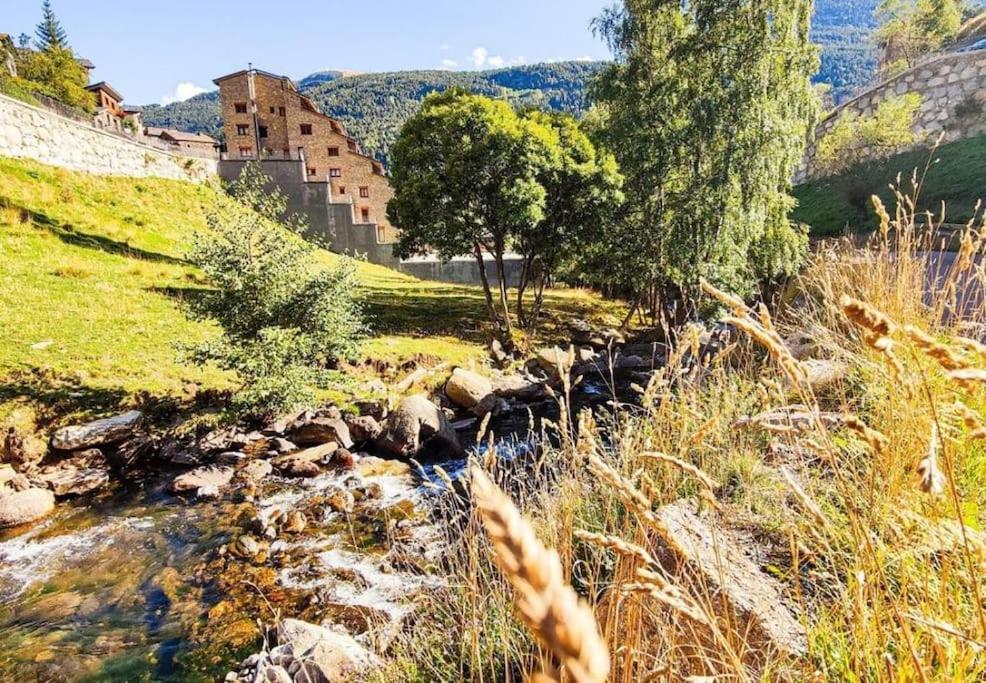 Unico Piso Colorido Y Divertido En Ransol - Increibles Vistas Al Rio Y Naturaleza - Ideal Familias L By Bonesvacances * Andorra-a-Velha